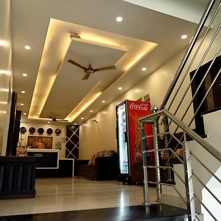 Hotel Pulse Inn Near Railway Station ชัยปุระ ภายนอก รูปภาพ
