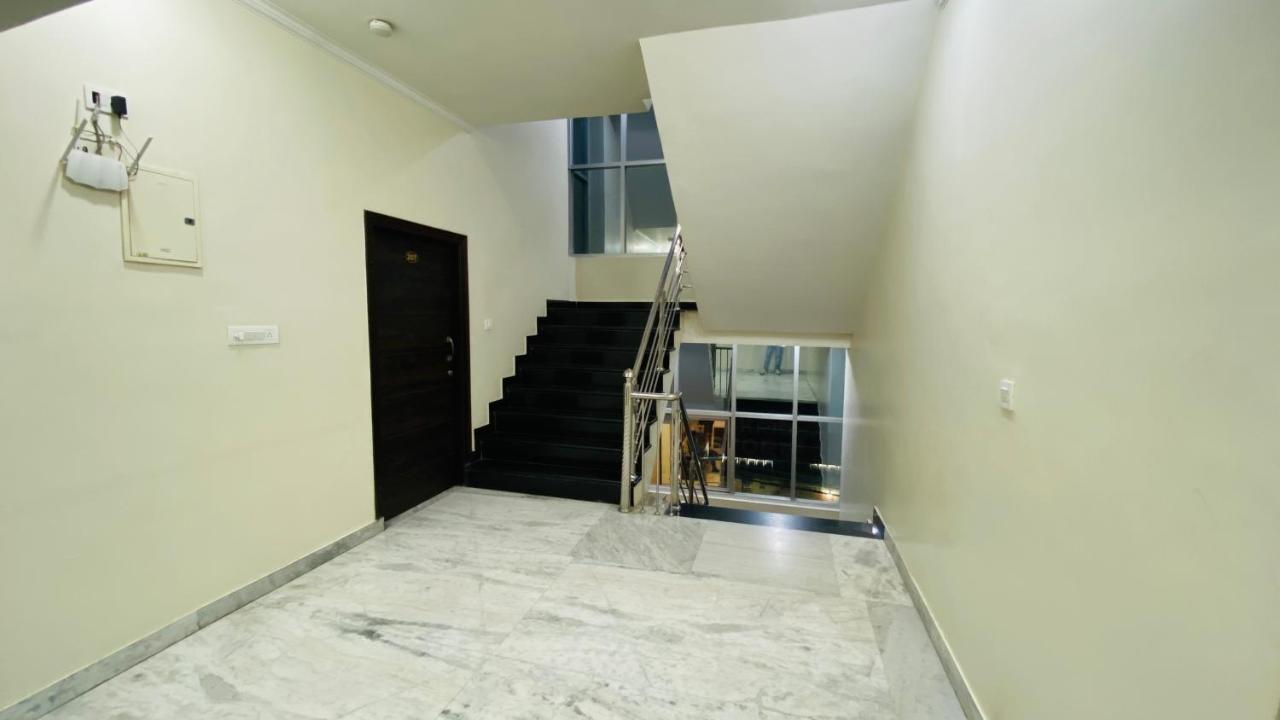 Hotel Pulse Inn Near Railway Station ชัยปุระ ภายนอก รูปภาพ