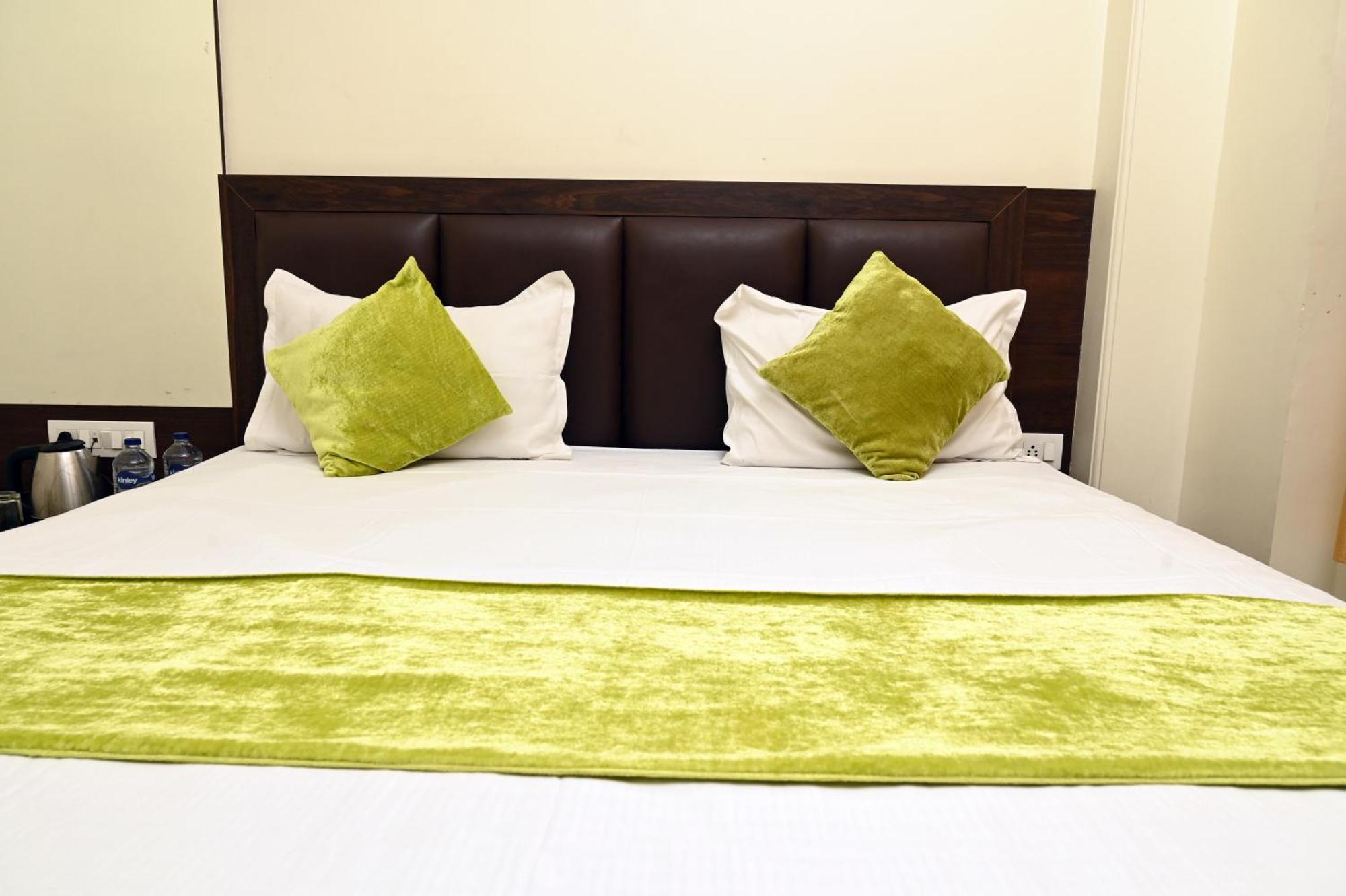 Hotel Pulse Inn Near Railway Station ชัยปุระ ภายนอก รูปภาพ