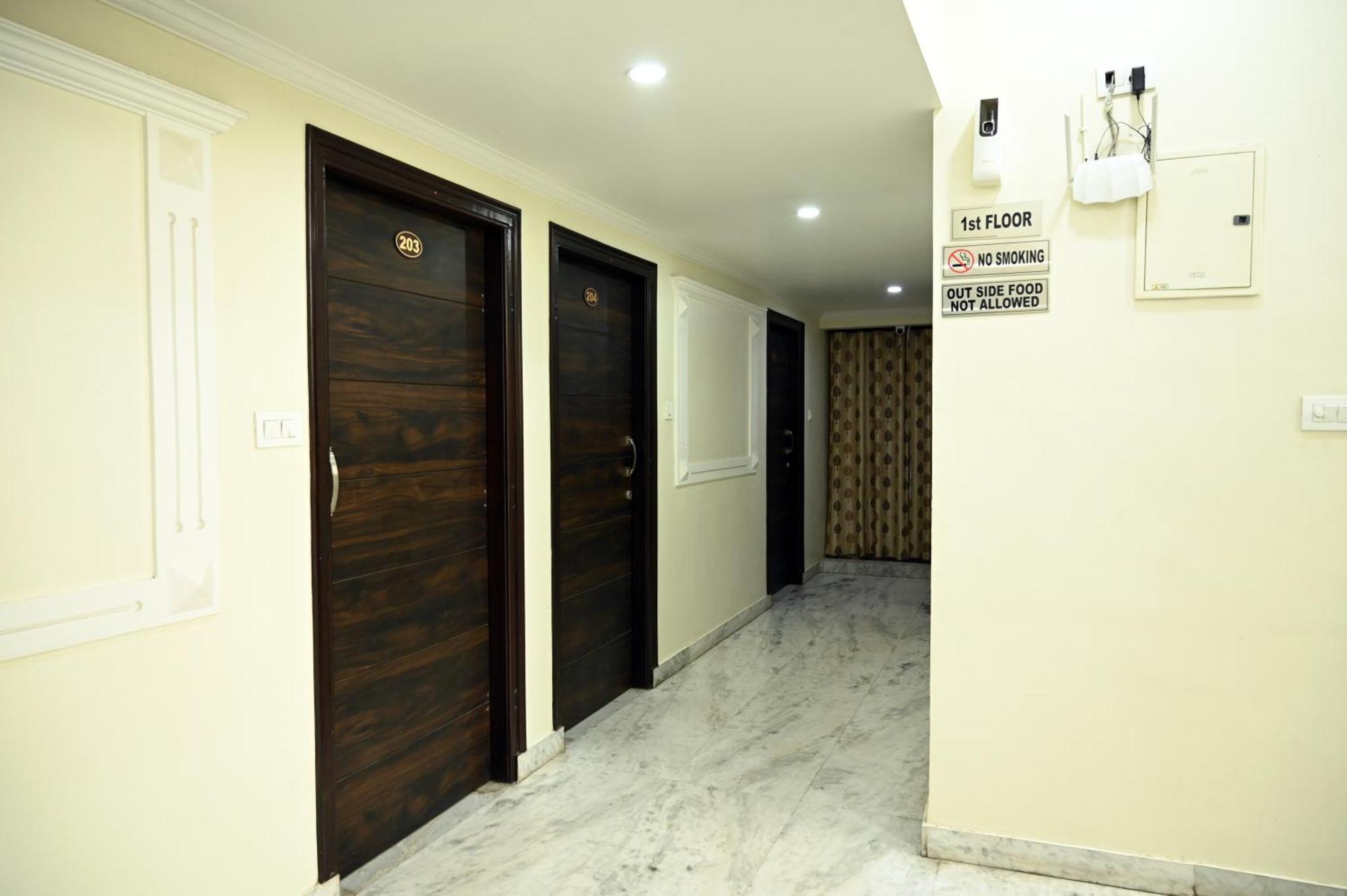 Hotel Pulse Inn Near Railway Station ชัยปุระ ภายนอก รูปภาพ